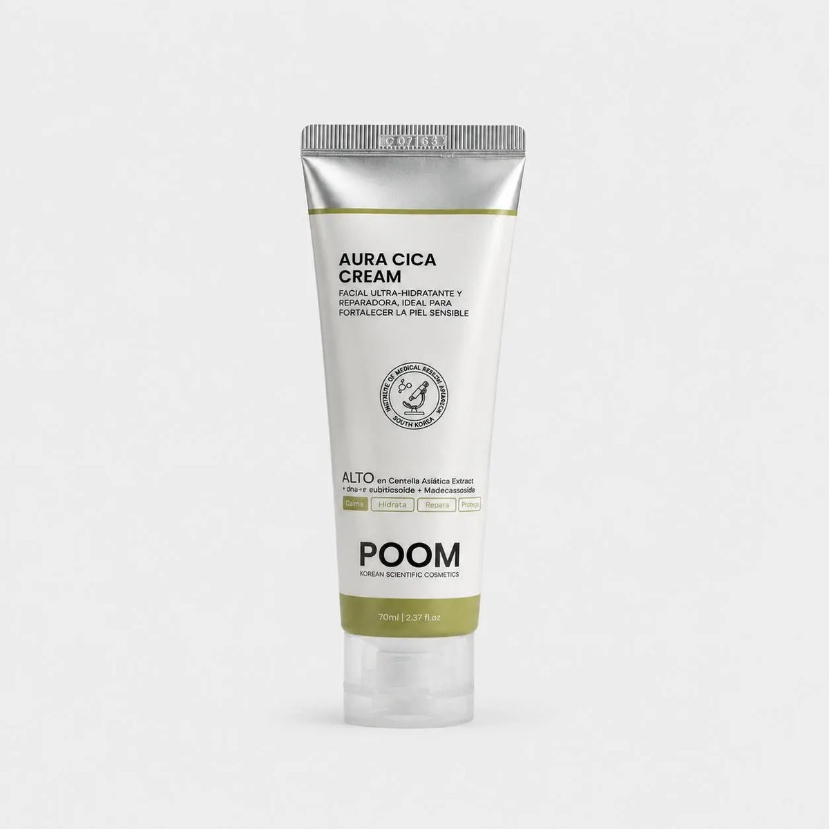 Envase de POOM, crema facial calmante y reparadora para piel sensible y reactiva.