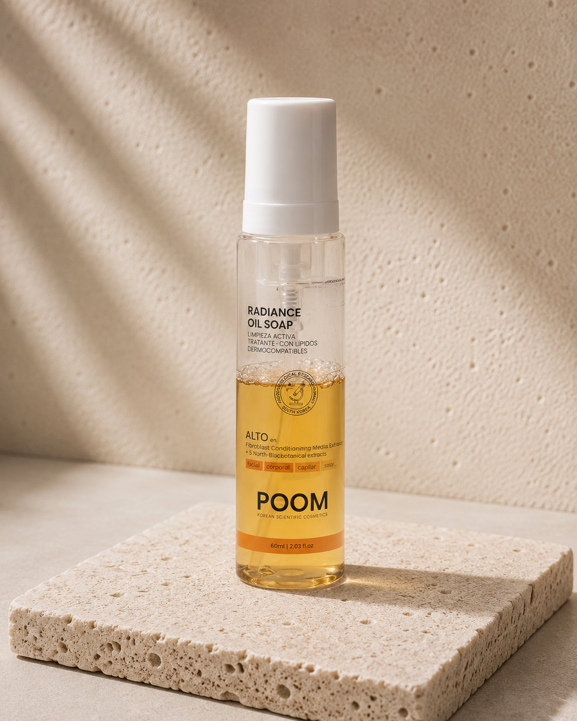 Radiance Oil Soap POOM · aceite limpiador facial tratante para piel sensible y piel madura · cosmética sanitaria