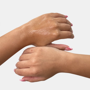 Antes y después del uso de Soothing Tonic POOM en piel con aspecto asfixiado y reactivo